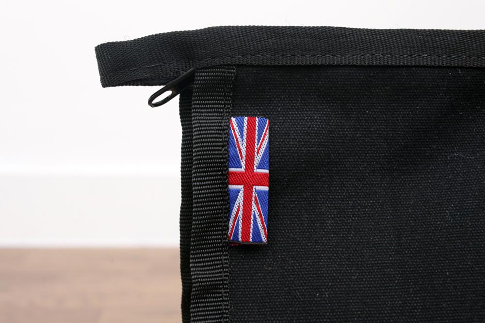 wash-bag-black-3